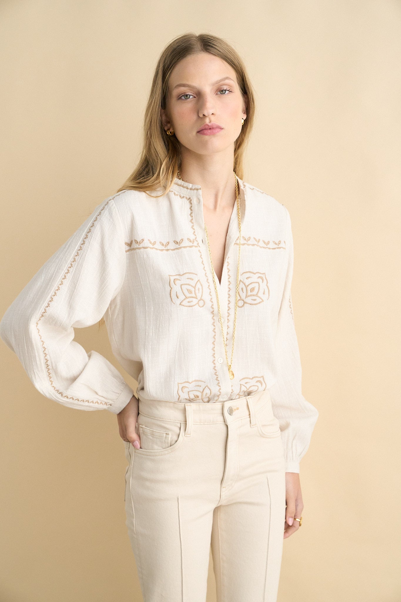 Maya Blouse Sand