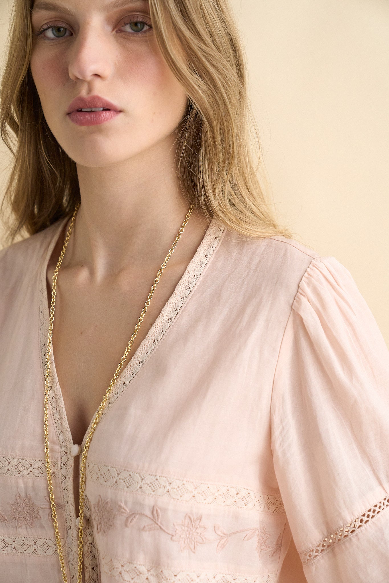Kala blouse nude