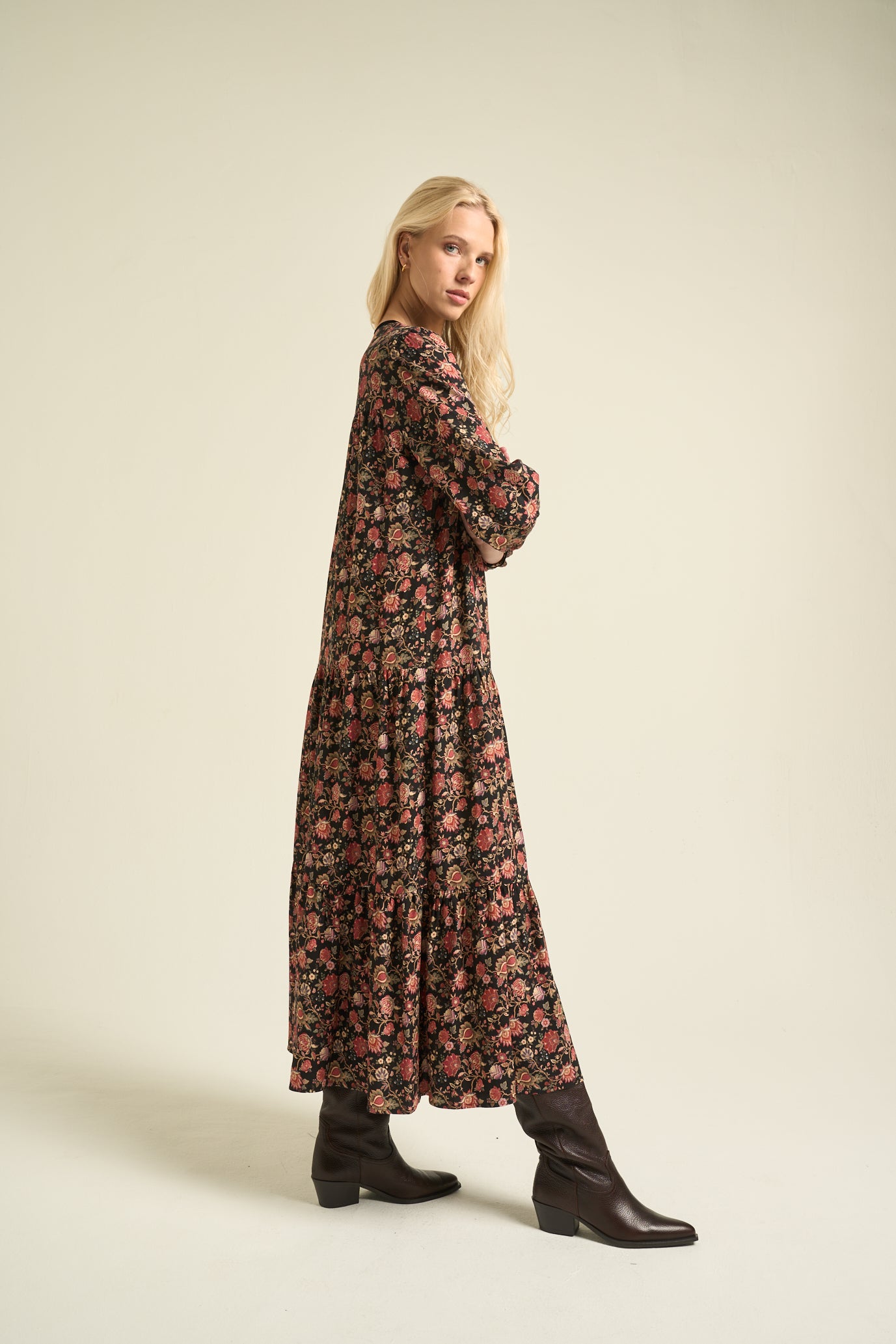 Aura Dress Black