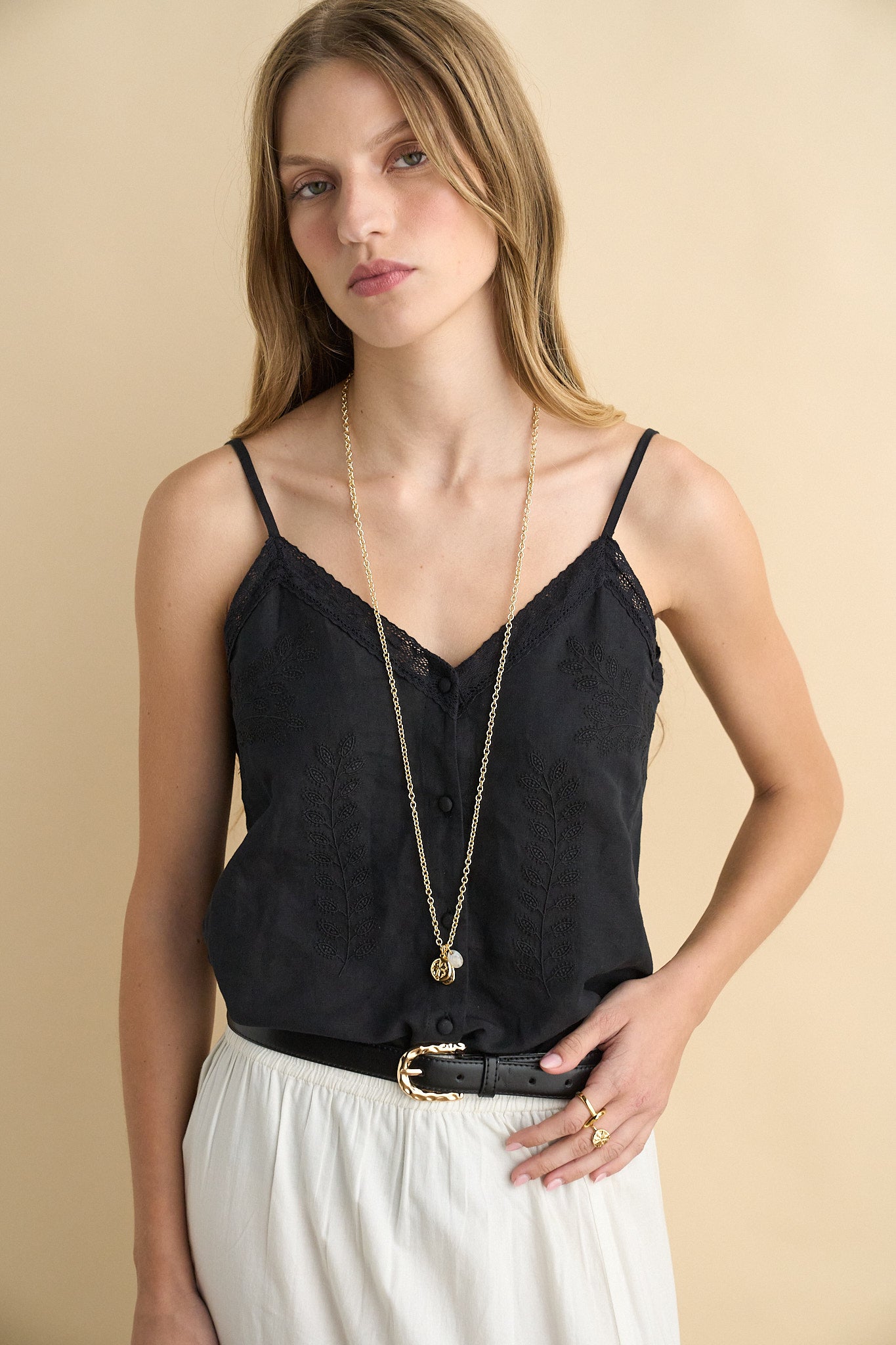 Victoria top black