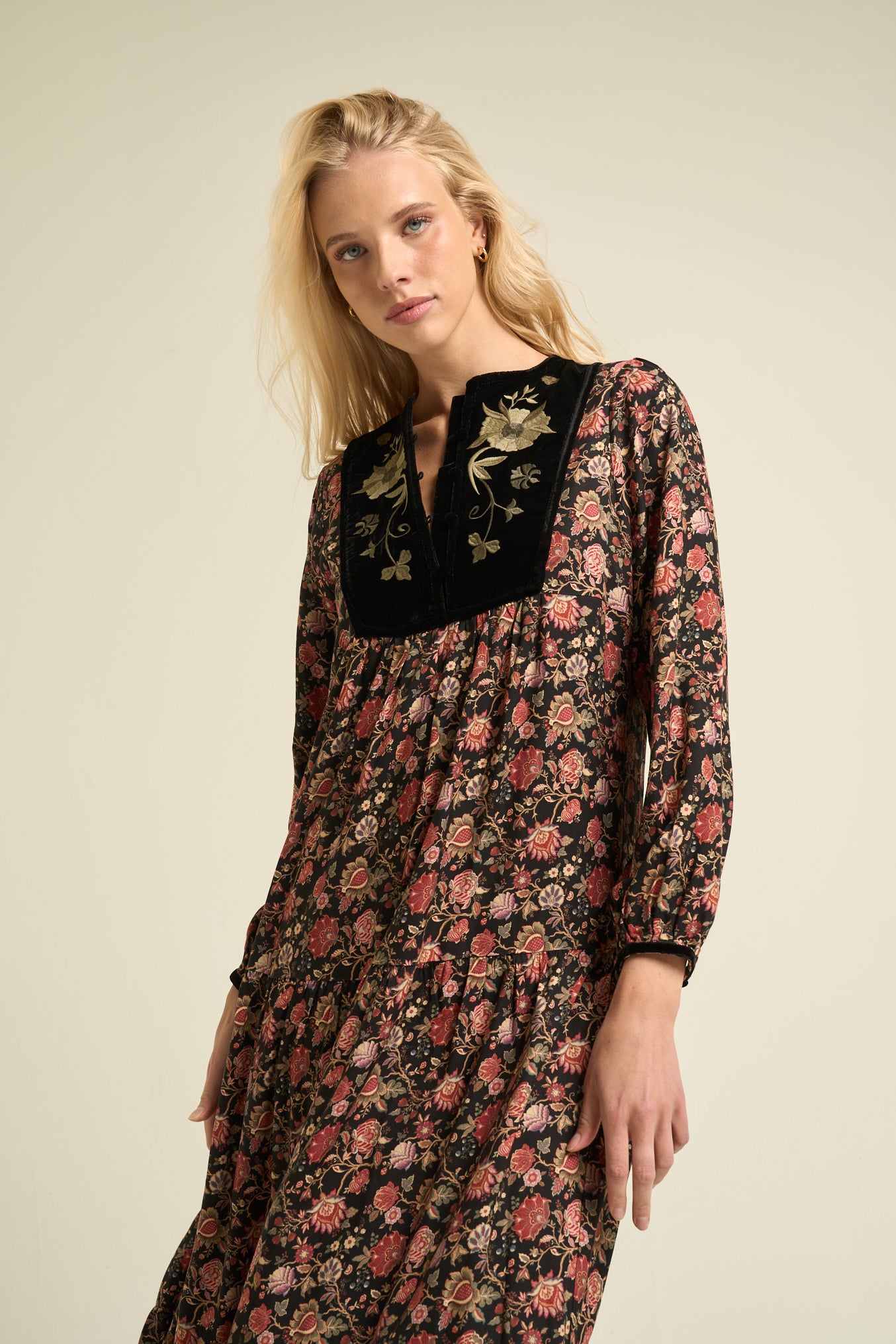 Aura Dress  Black