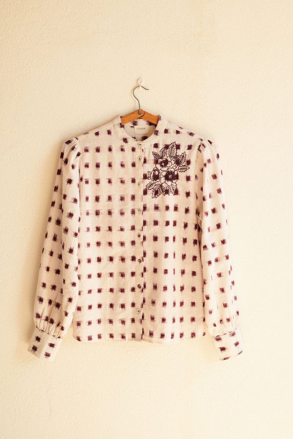 Chloe Blouse ecru with embroidery