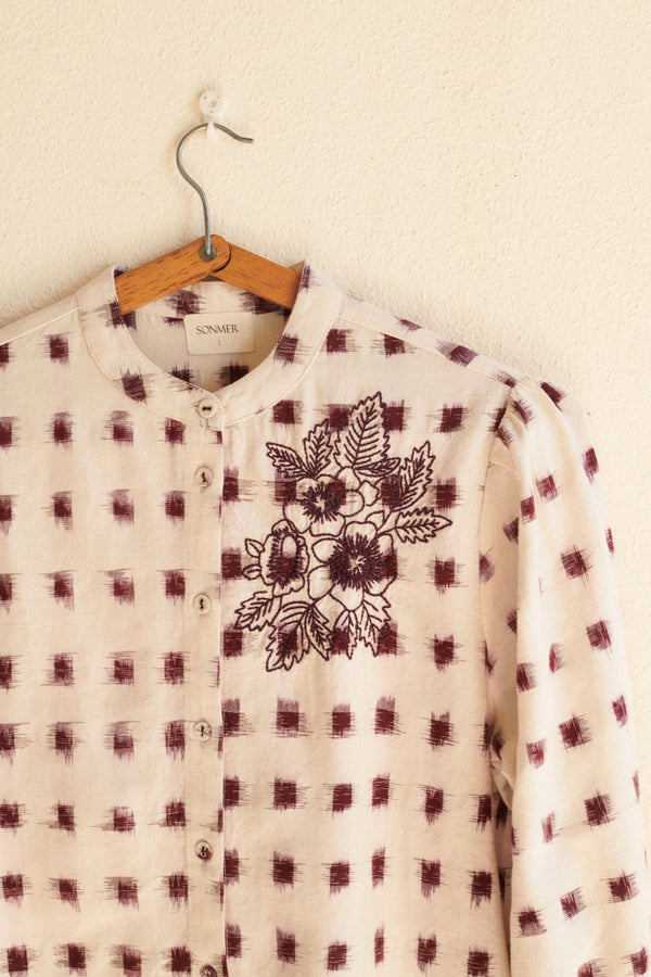 Chloe Blouse ecru with embroidery